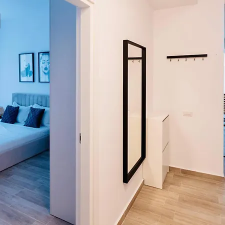 Hubix - Casa Del Mar C1 Apartament