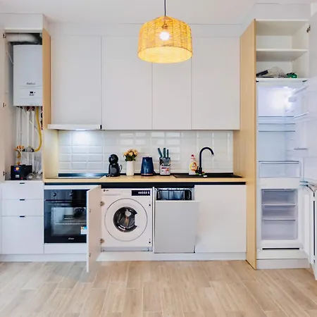 Hubix - Casa Del Mar C1 *